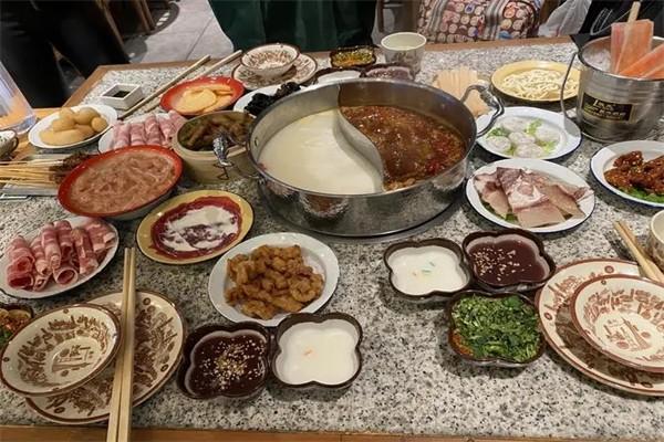 莫小七火锅