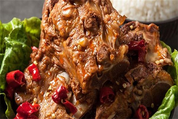 辣骨气饭快餐招商