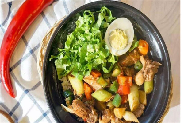 煲师兄煲仔饭加盟