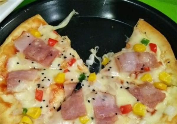 萨洛克披萨