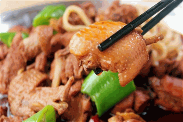 老乡厨铁锅炒鸡加盟