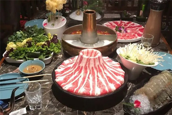 东方肥牛火锅时尚火锅