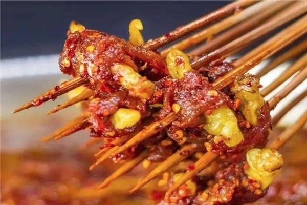 小郡肝串串香火锅店