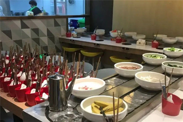小馋熊旋转自助小火锅