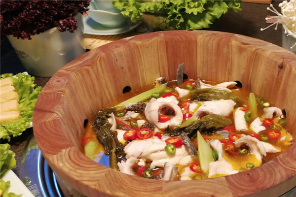 夜猫子喷泉火锅