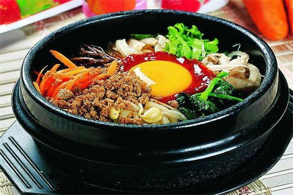 牛起来剁椒拌饭