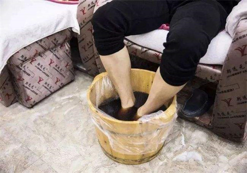 足笑堂9元泡脚养生馆
