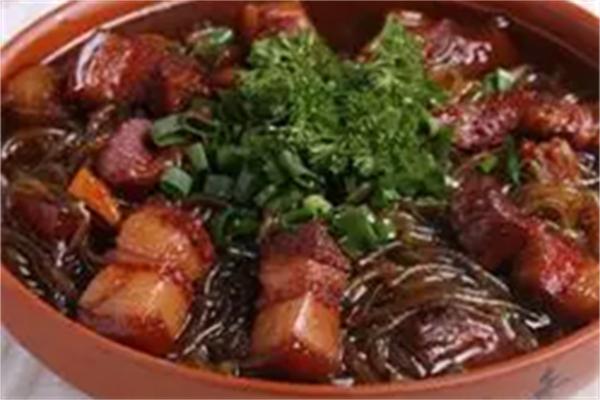 王家酸菜坛肉