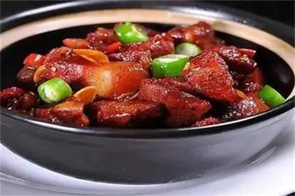 王家酸菜坛肉