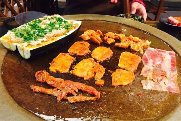 石客家石板烤肉