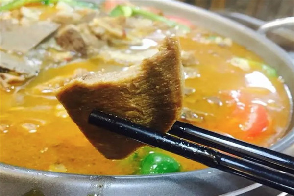 九品锅牛小馆