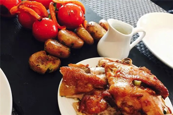 妍色 Yan's Cafe