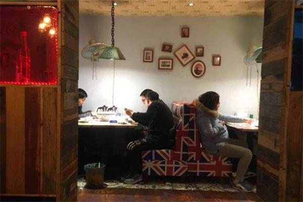 老地方酸菜鱼饭店