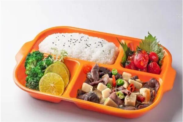 壹品轩吊锅泡椒牛蛙