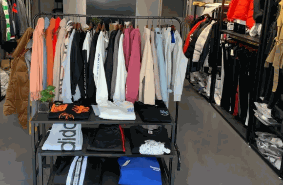 金喜99服装