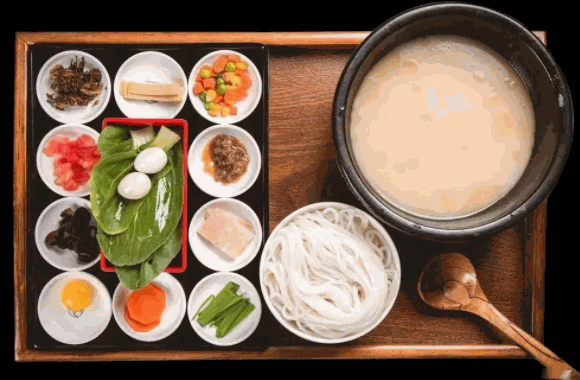 张师傅过桥米线