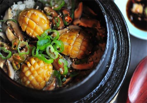 宴品鲍鱼饭