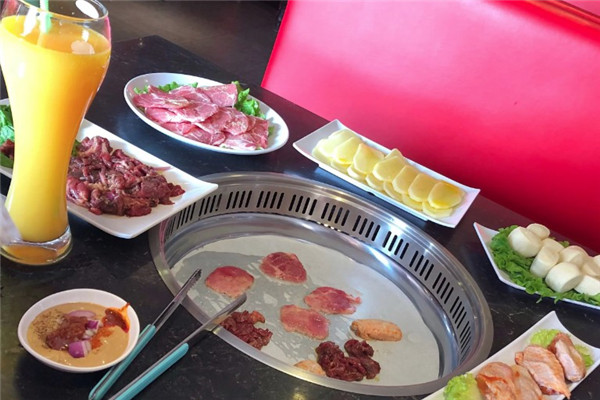 小两口烤肉店