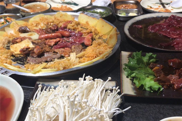 伟和石板煎肉