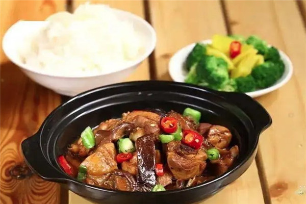 马氏黄焖鸡米饭