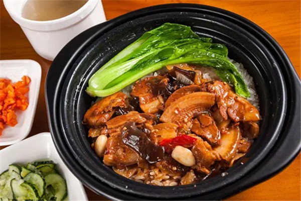 阿宏特色砂锅饭加盟