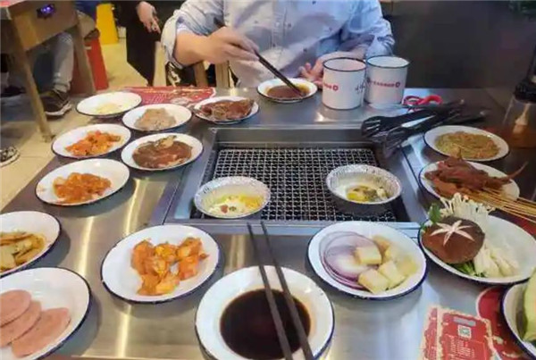 小猪查理烤肉