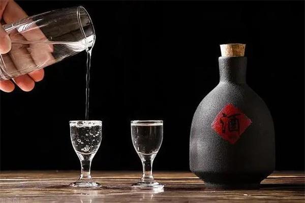 麦烧王白酒