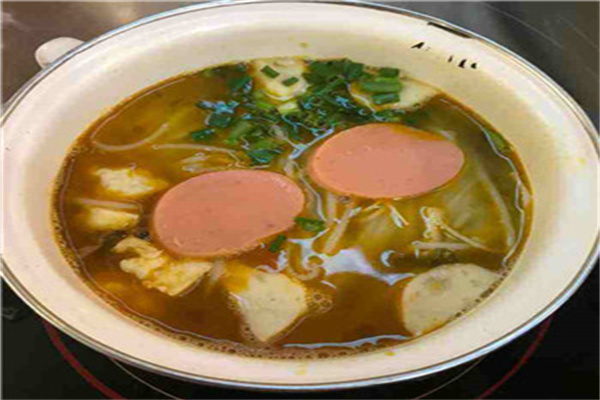 包煮公肉酱米线