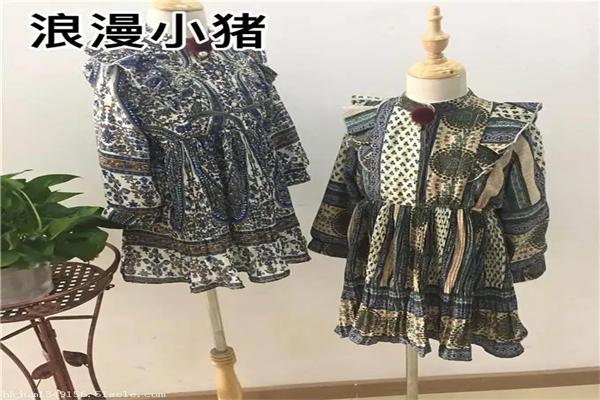 浪漫小猪童装