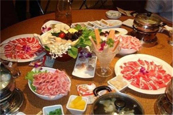 肆食市市井火锅加盟