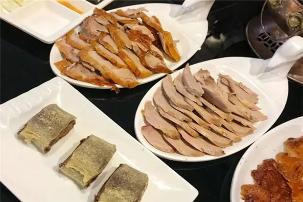一品京城烤鸭加盟