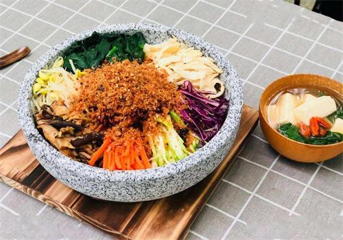 韩拾林石锅拌饭