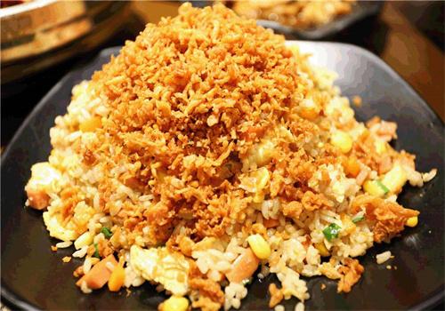 捞鲜森机器人摇滚炒饭