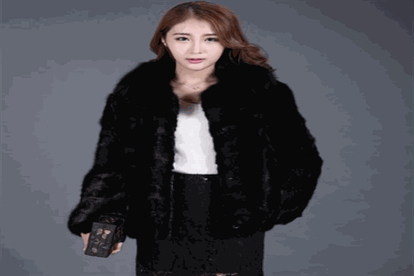 蔓得诗女装