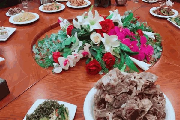 九穆牛羊小馆加盟
