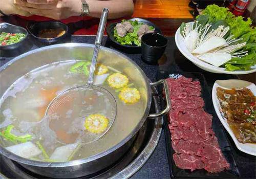 怂重庆火锅厂