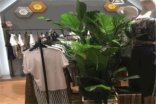 唯衣天下服装店加盟