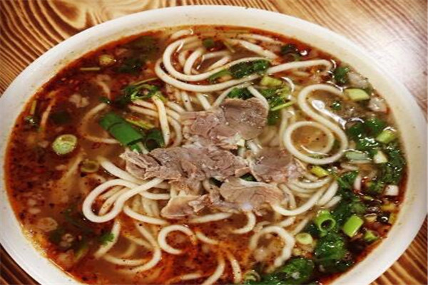 陕本部牛羊肉饸饹面