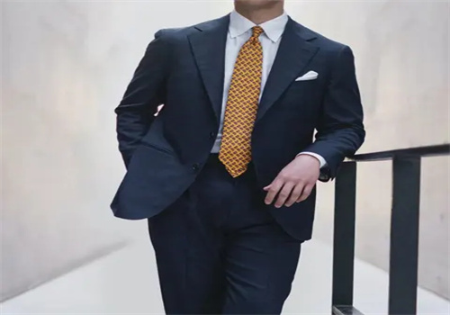 法派特定制西服
