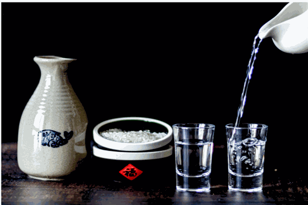 百年长信白酒