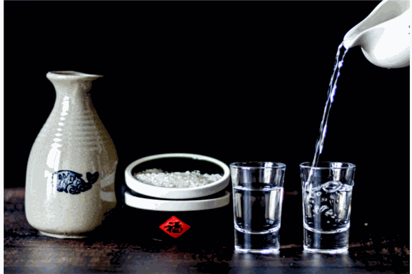 大燕达白酒