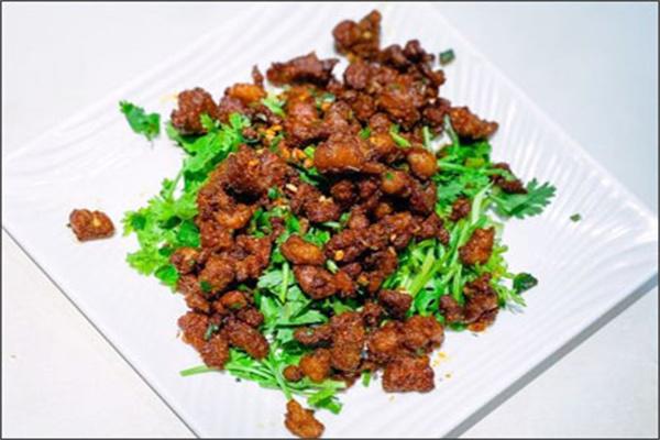 三猫黑鱼花