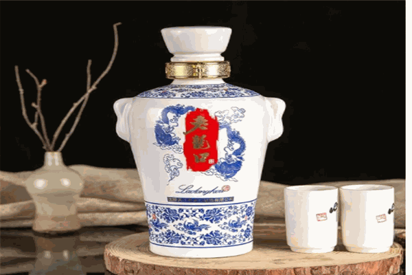 百年桃山白酒