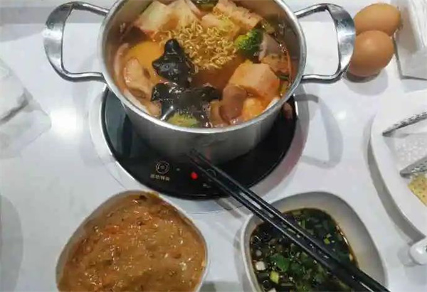 英尚回转小火锅