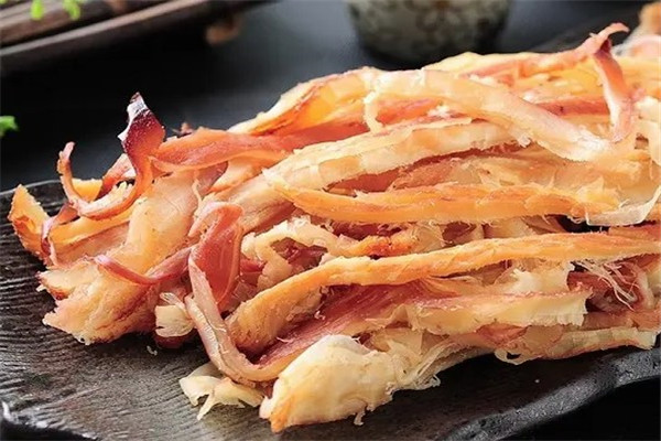 一鱿未尽现烤鱿鱼丝