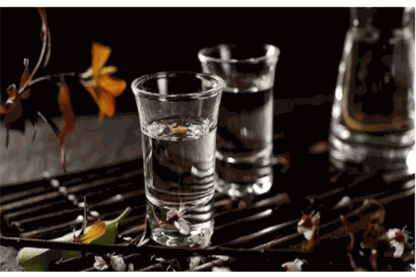 百年桃山白酒