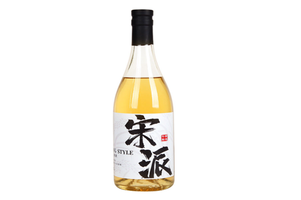 鹅黄白酒