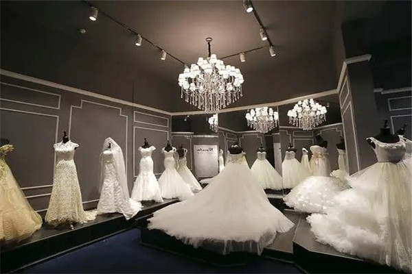 翊乔婚纱店
