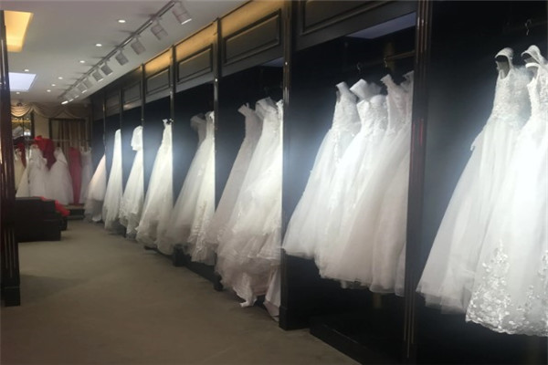 翊乔婚纱店