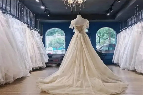 辛妮婚纱店